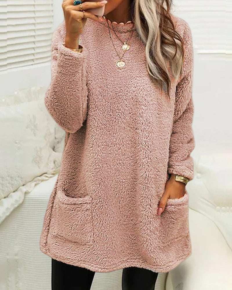 Women’s pocket plush sweater