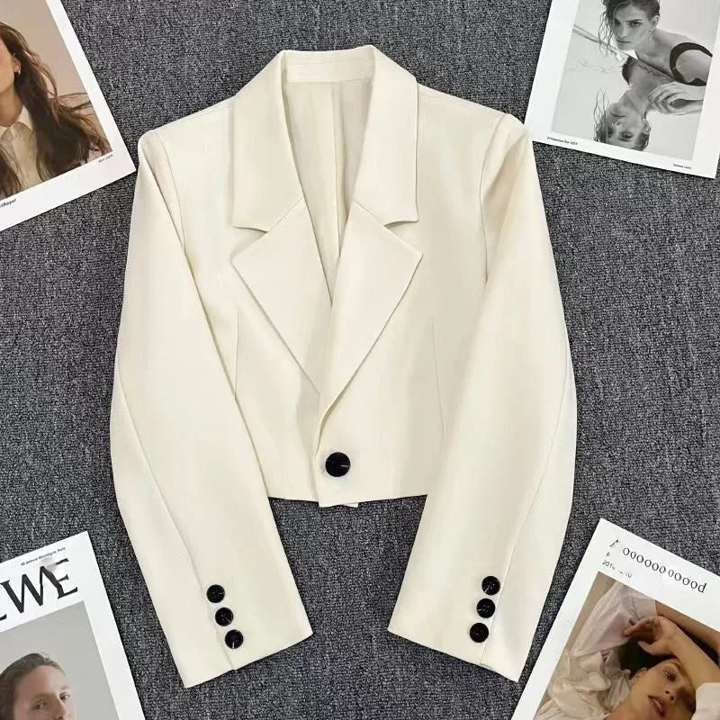 Women’s one-button short suit jacket