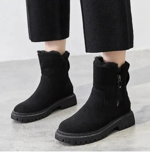 Women’s fluffy high-top snow boots