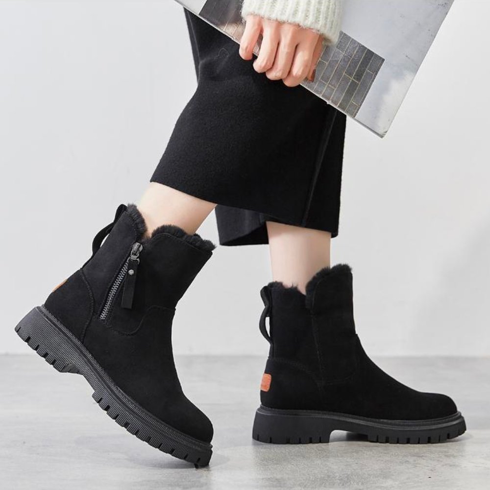 Women’s snow boots